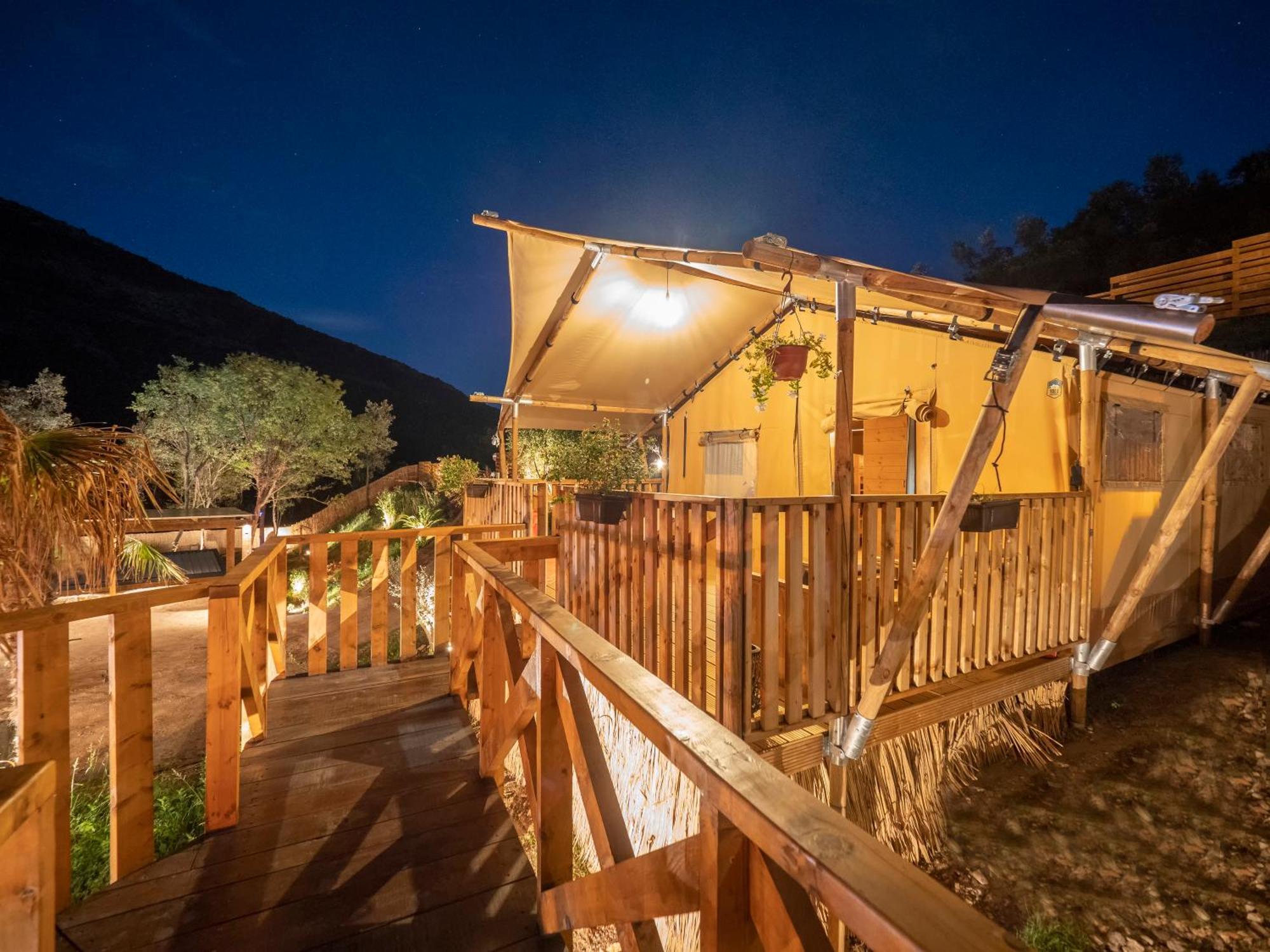 Sea Glamping Hotel Kotor Luaran gambar