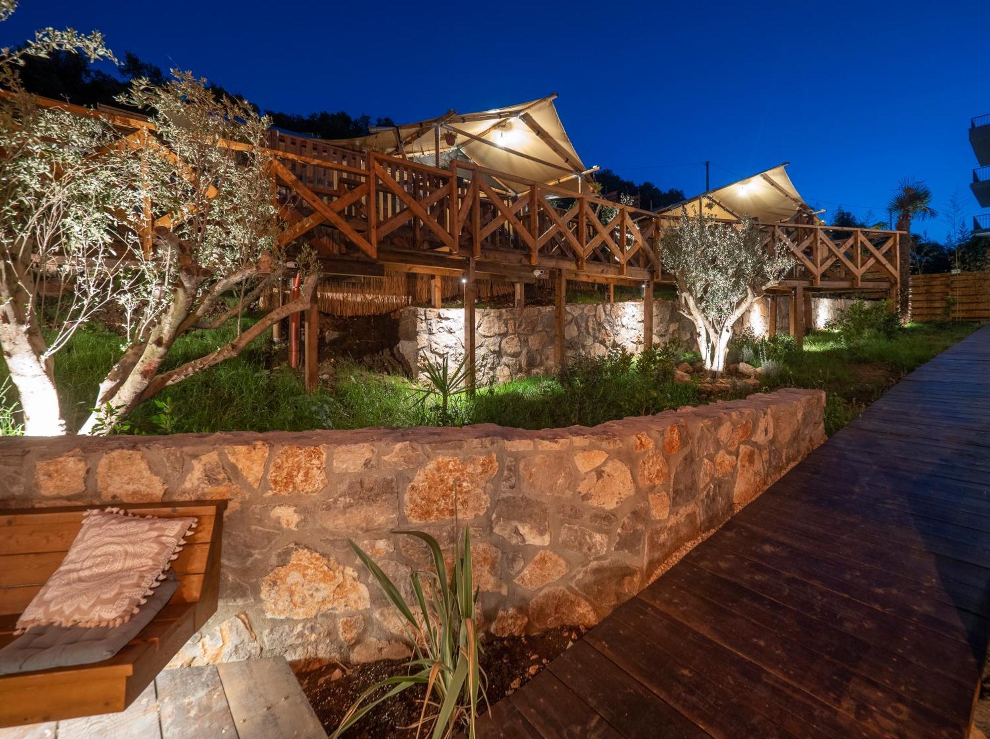 Sea Glamping Hotel Kotor Luaran gambar