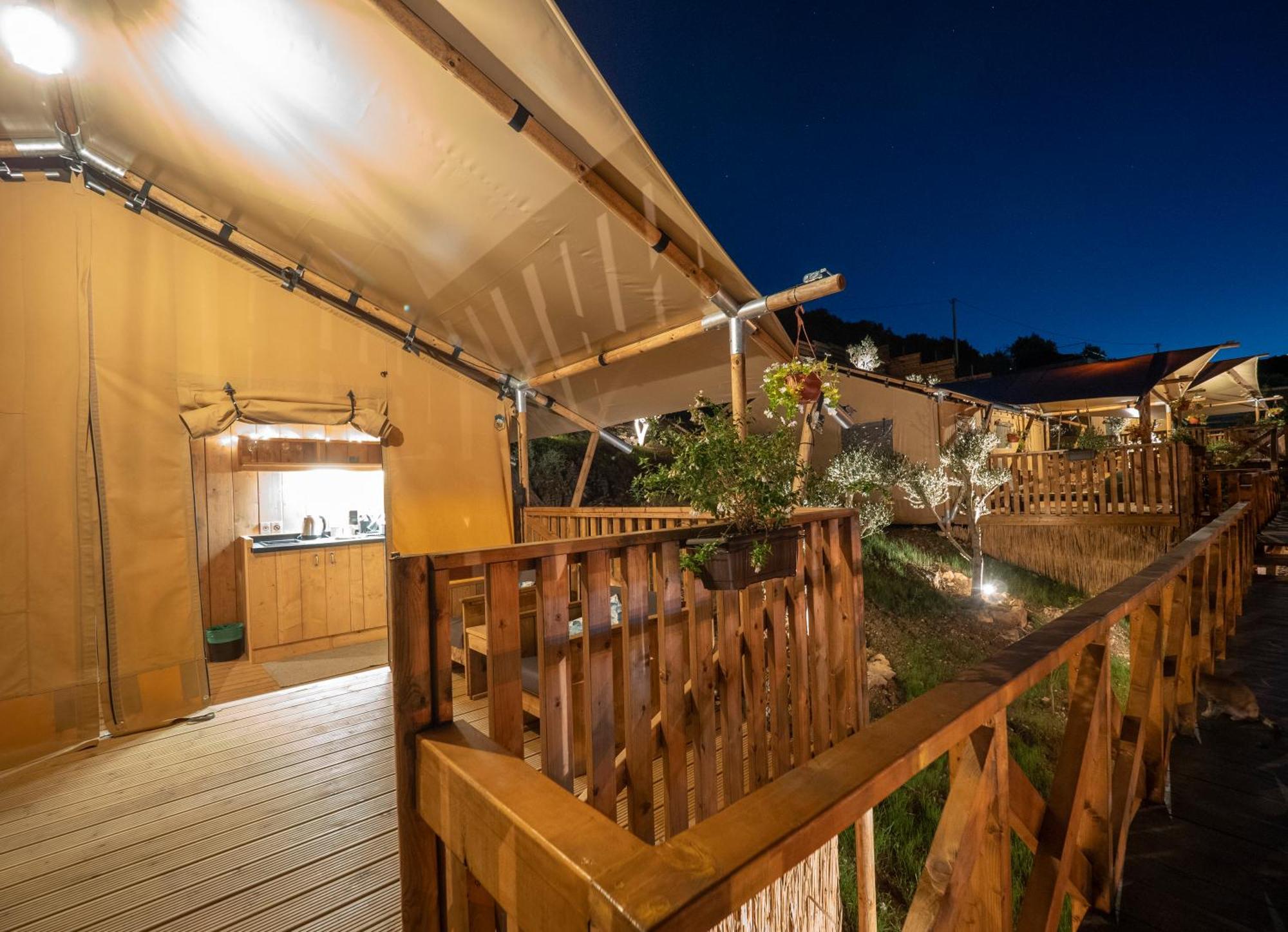 Sea Glamping Hotel Kotor Luaran gambar